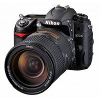 Nikon D7000 kit AF-S 18-105 mm DX VR   CMOS 16.2MPix, 4928 x 3264, LCD 3", SD/SDH