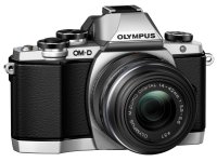   Olympus OM-D E-M10 silver + EZ-M1442EZ silver Kit incl. Charger & Battery