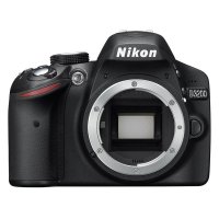    NIKON D3200 body