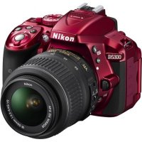    NIKON D5300 KIT 18-55 VR II RED