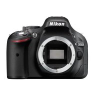    NIKON D5200 Body