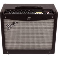 Fender   MUSTANG III (V2)