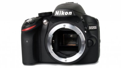   Nikon D3200 18-105 VR KIT (Black) (24.7Mpx,27-157.5mm,5.8x,F3.5-5.6,JPG/RAW,SDHC/S