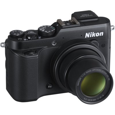   Nikon Coolpix P7800, 