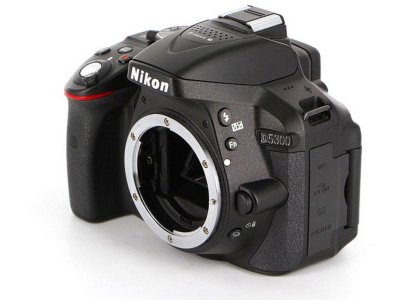  Nikon D5300 Red Body (24.2Mp, 3" WiFi, GPS)