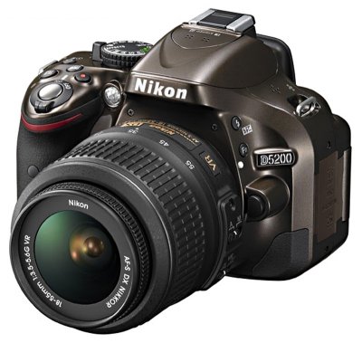   Nikon D5200 Bronz Kit + AF-S 18-55mm f/3.5-5.6G VR DX