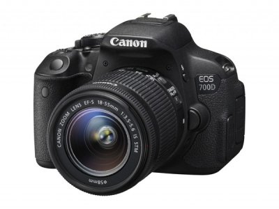    CANON EOS 700D Kit EF-S 18-55 is STM