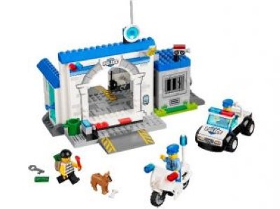  Lego JUNIORS    10728