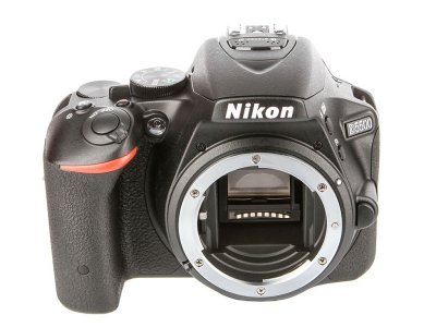  Nikon D5500 Body