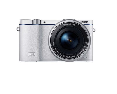  SAMSUNG NX3300 kit ( 20-50mm f/3.5-5.6 II ED), 