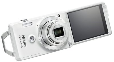   NIKON COOLPIX S6900 white