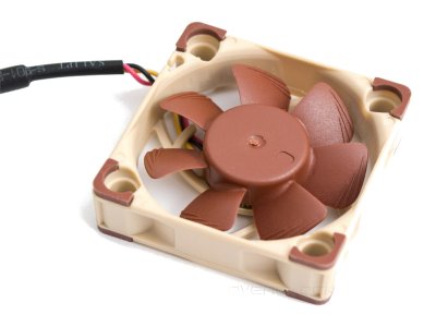  Noctua NF-A9 FLX [92mm, 17.1dB, 1050-1600rpm]