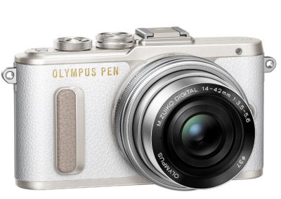   Olympus Pen E-PL8 Kit (E-PL8 Body white + EZ-M1442EZ silver)