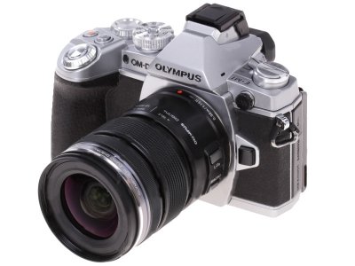   Olympus OM-D E-M1 Kit (E-M1 Body silver + EZ-M1250 black) +  FL-300R