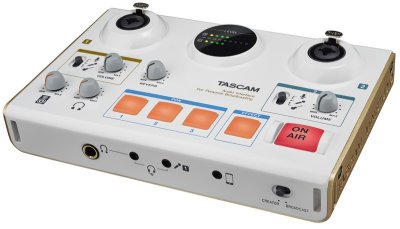    Tascam US-42