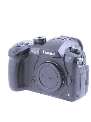  Panasonic DC-GH5 Lumix Body