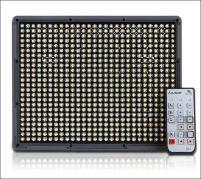   Aputure Amaran HR672W LED