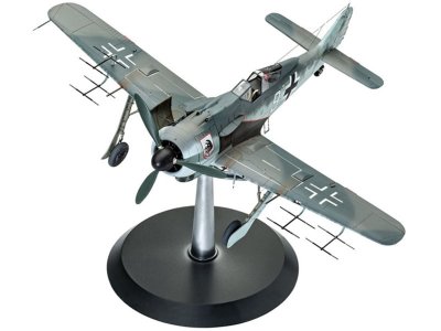 Revell   Focke Wulf Fw 190 A-8, A-8/R11 Nightfighter 03926R