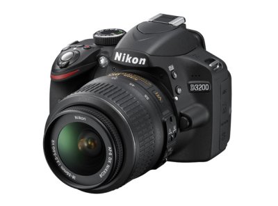 Nikon D3200 kit AF-S 18-105 mm VR   CMOS 24.2MPix, 6016 x 4000, LCD 3", SD/SDHC